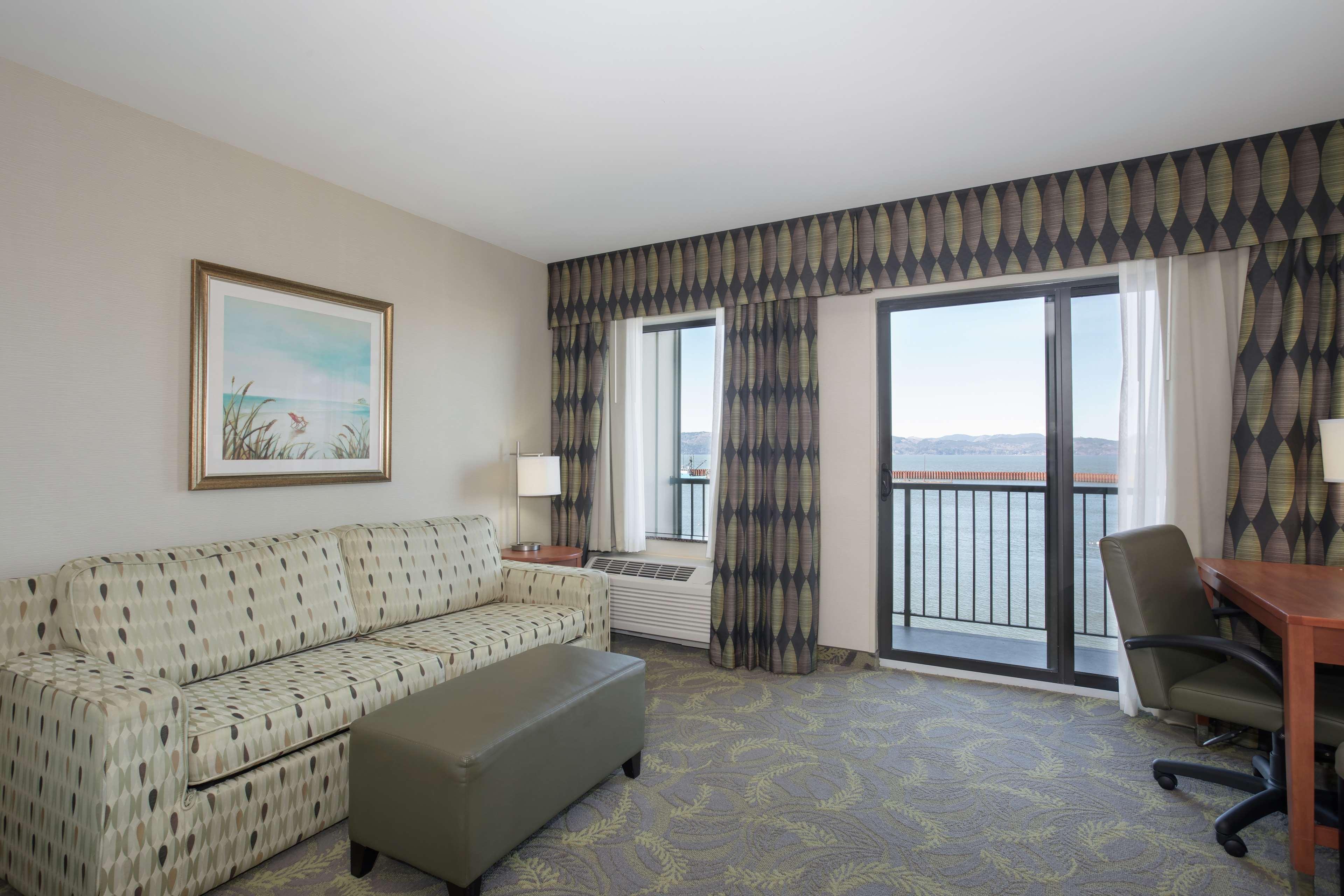 Hampton Inn & Suites אסטוריה מראה חיצוני תמונה