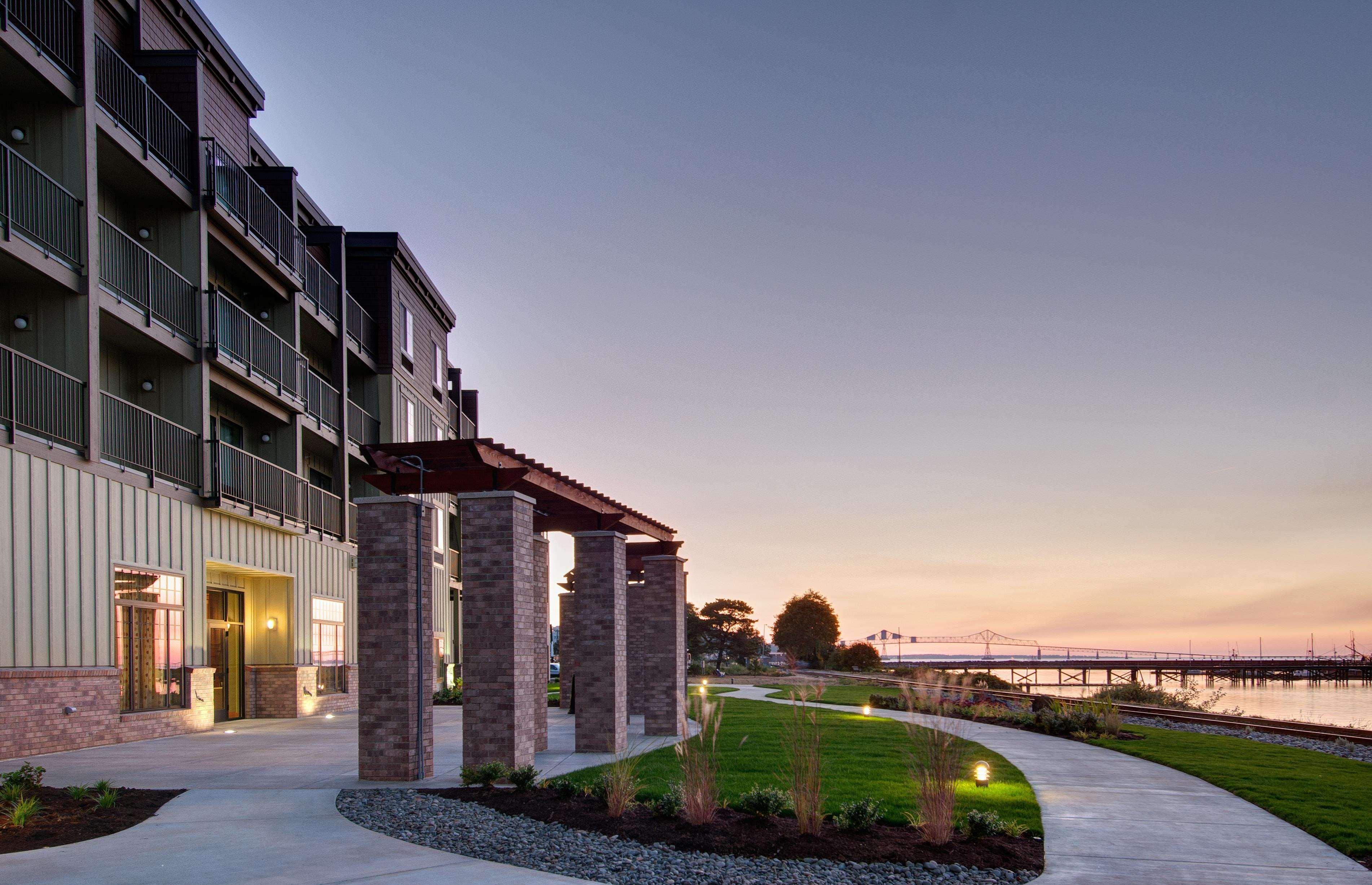 Hampton Inn & Suites אסטוריה מראה חיצוני תמונה