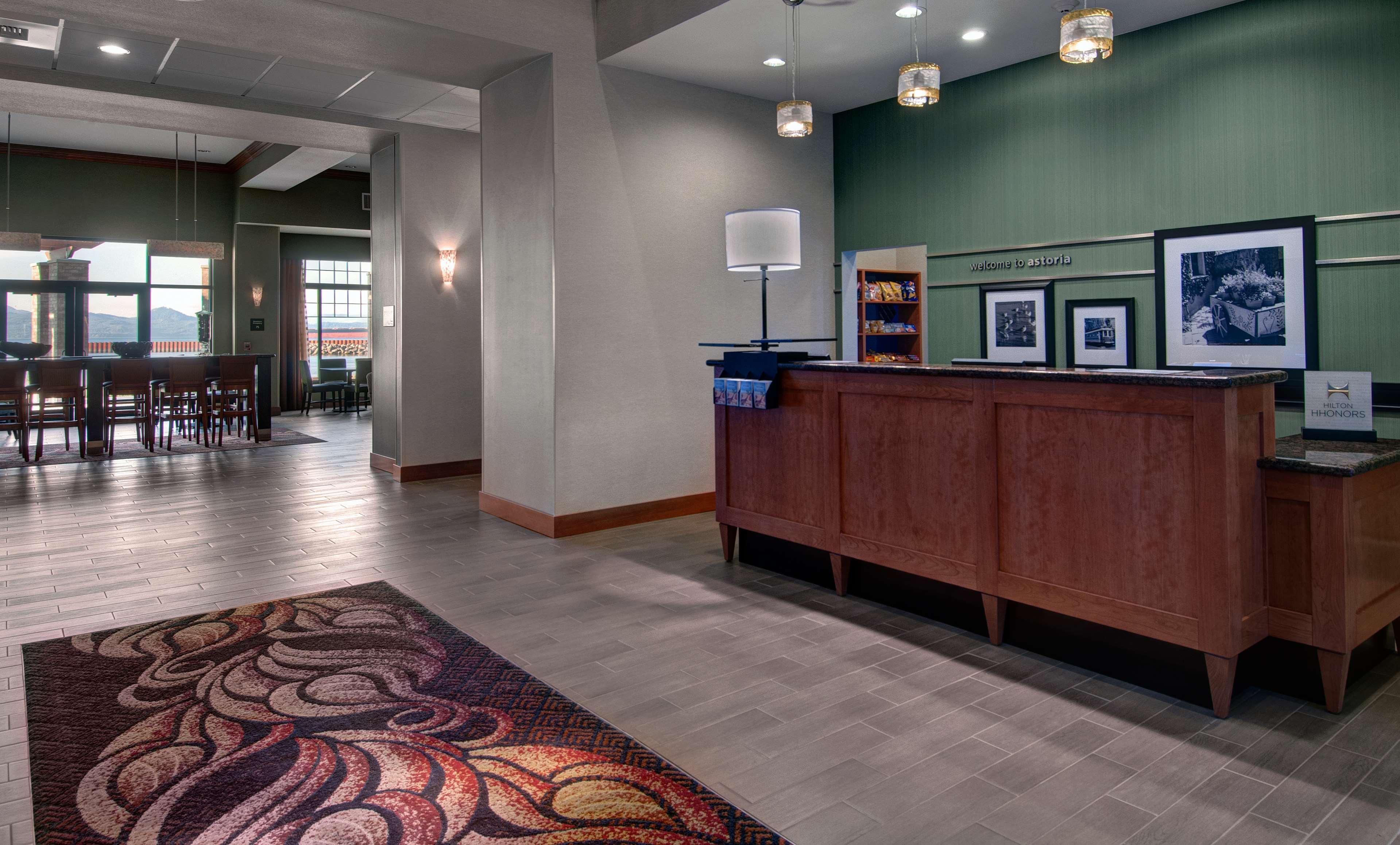 Hampton Inn & Suites אסטוריה מראה חיצוני תמונה