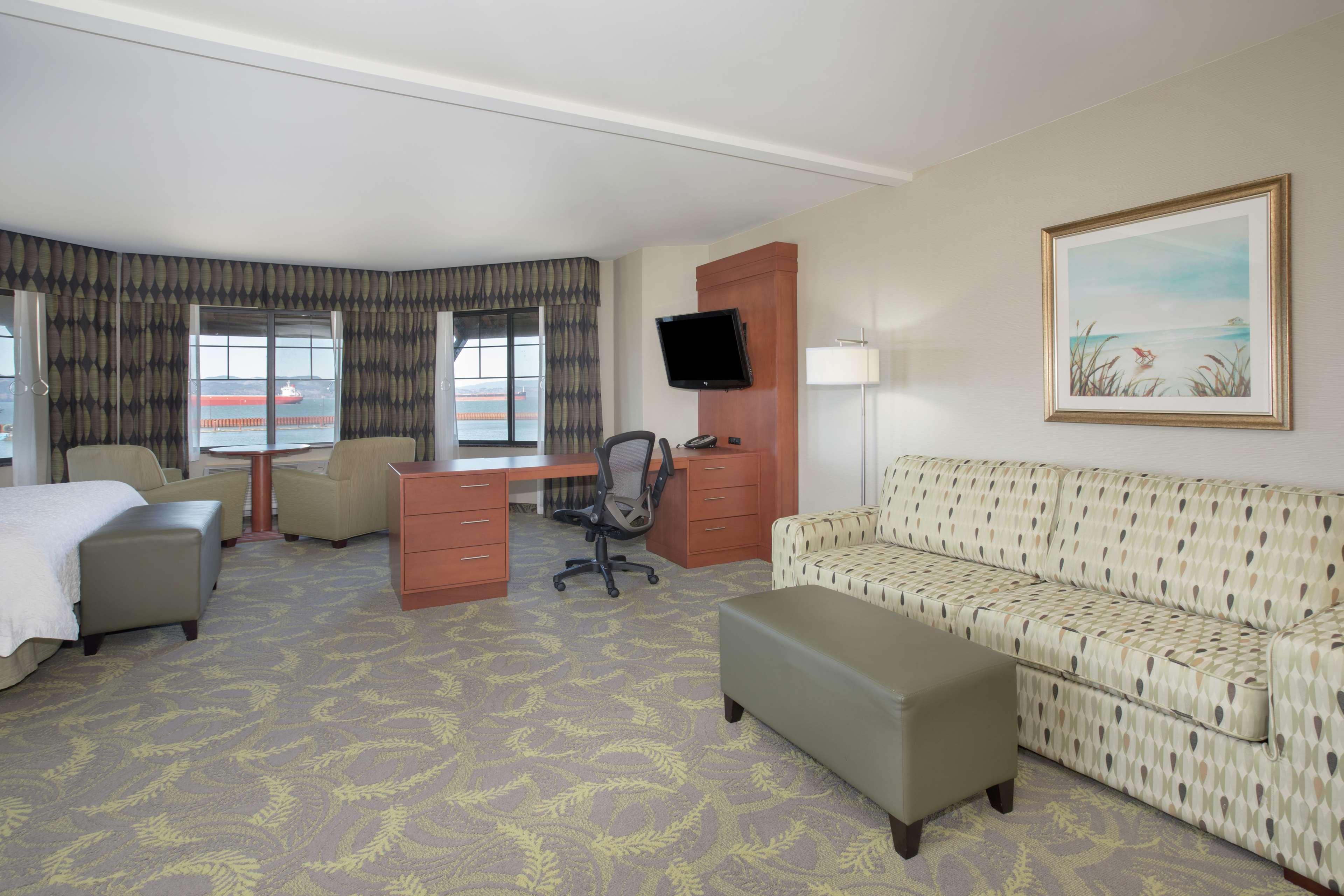 Hampton Inn & Suites אסטוריה מראה חיצוני תמונה