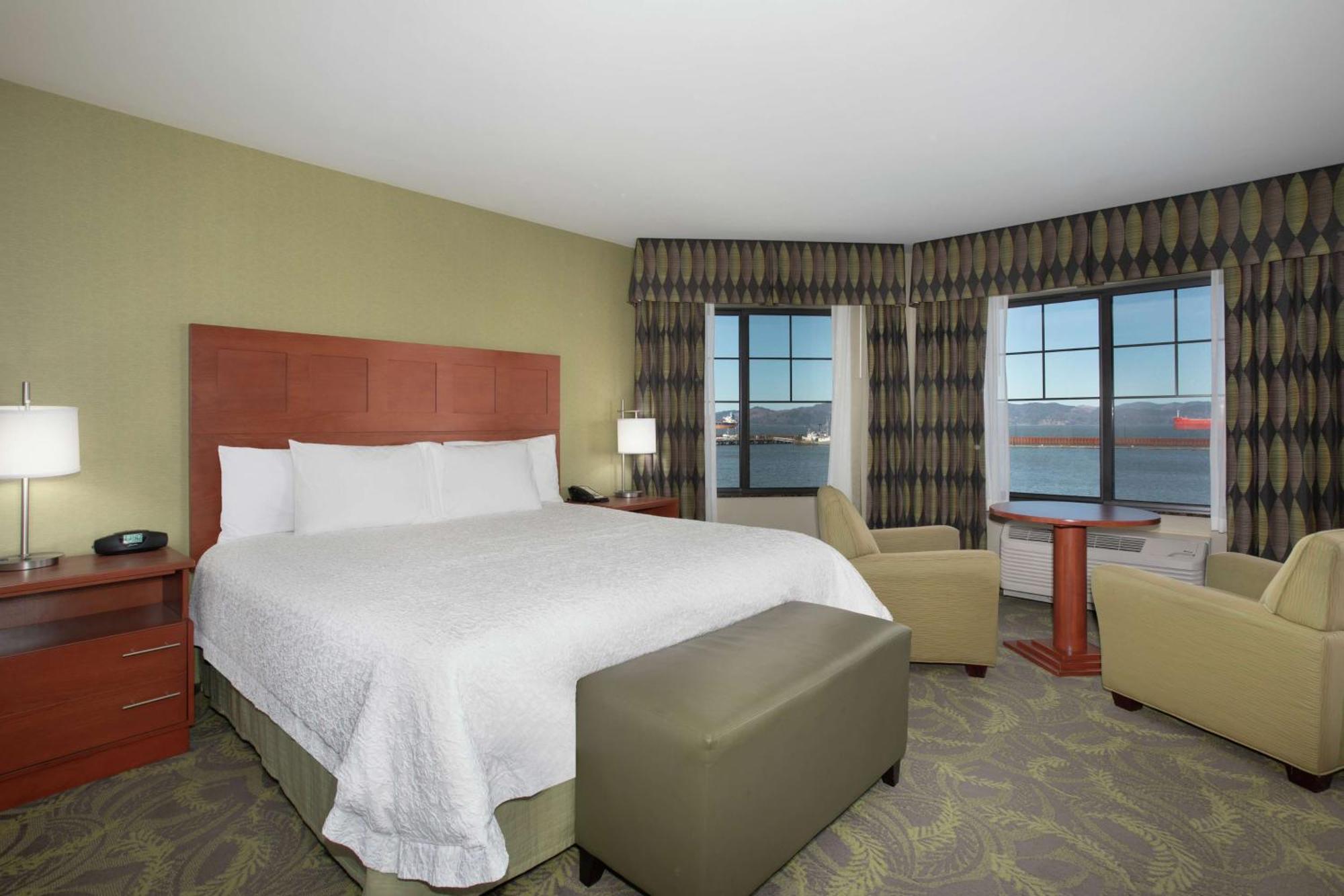 Hampton Inn & Suites אסטוריה מראה חיצוני תמונה